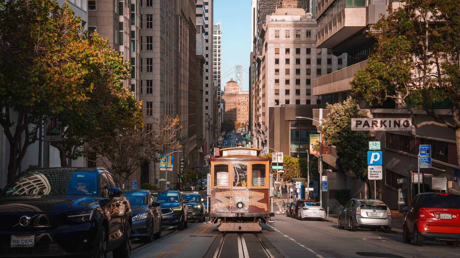 Lync case study Aegis Bay Area Hotel - SF Tram
