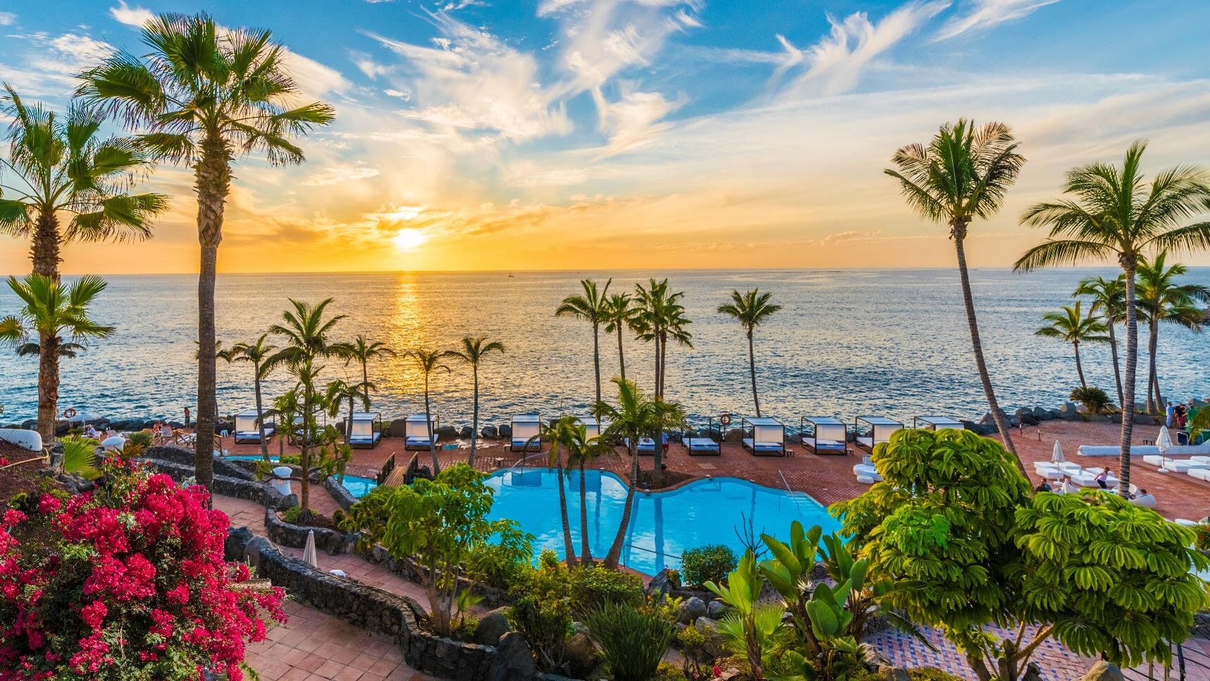 Lync case study Aegis Hawaii Resort - Resort Ocean View